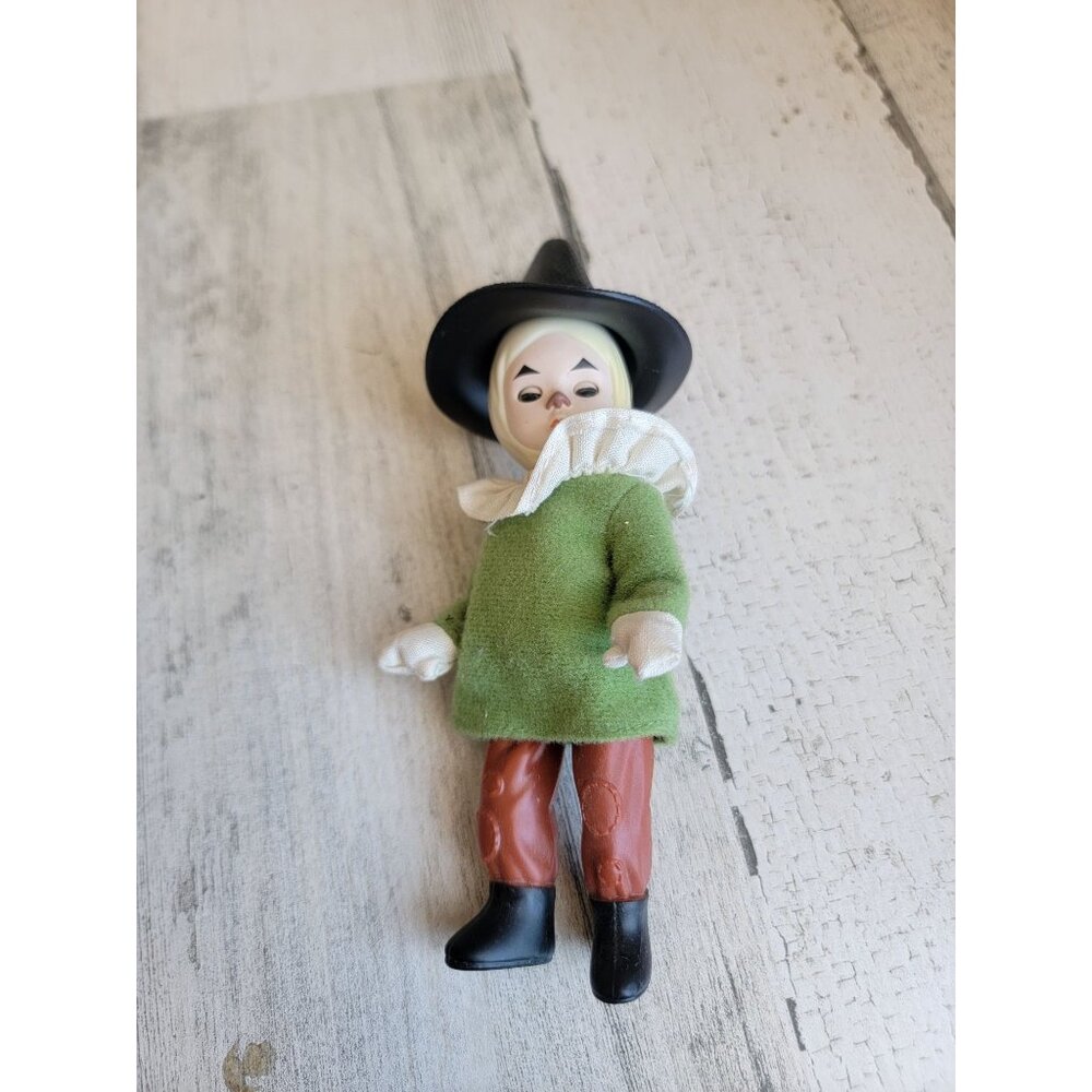 McDonald's vintage Madame Alexander Wizard of Oz scarecrow toy‎